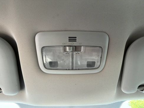 Used 2015 Toyota Corolla S FWD image 5