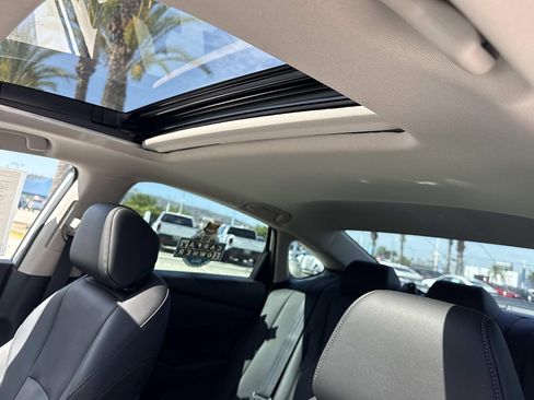Used 2023 Honda Accord Touring image 2