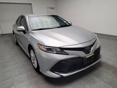 Used 2019 Toyota Camry LE FWD image 14