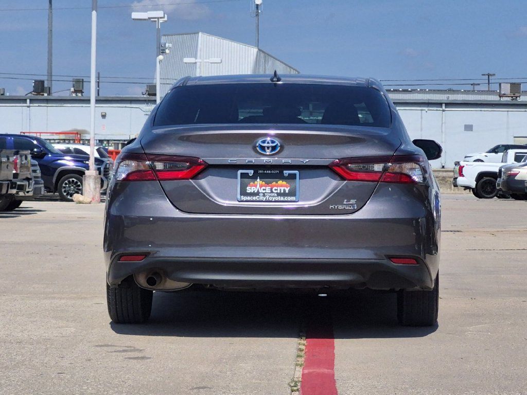 Used 2023 Toyota Camry LE FWD image 5