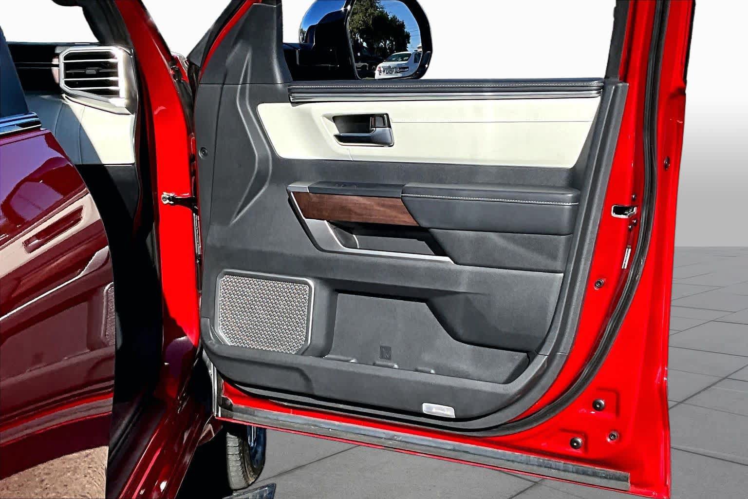 Certified 2025 Toyota Tundra Capstone AWD/4WD image 22