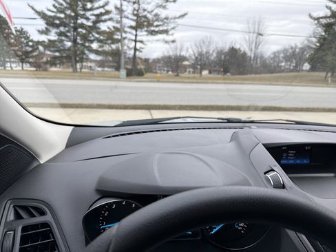 Used 2016 Ford Escape SE image 31