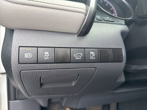 Used 2023 Toyota Camry SE w/ Convenience Package FWD image 26