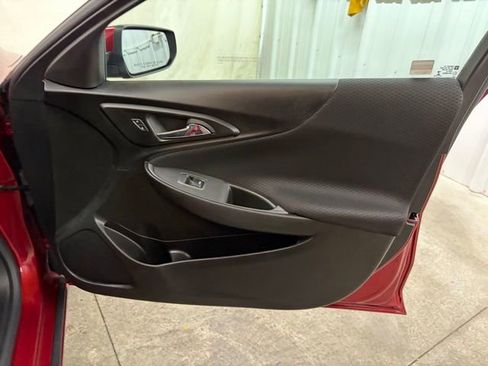 Used 2023 Chevrolet Malibu LT FWD image 21