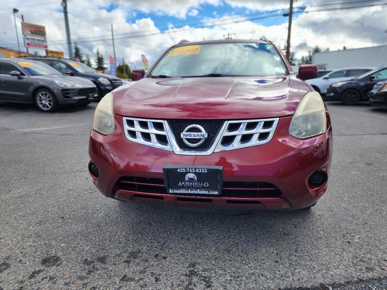 Used 2011 Nissan Rogue SV AWD/4WD image 2