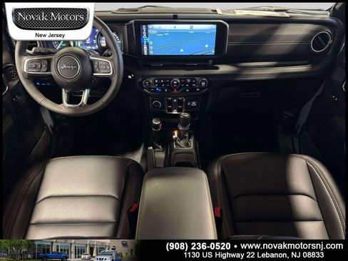 Used 2024 Jeep Wrangler Unlimited Sahara w/ Technology Group AWD/4WD image 35