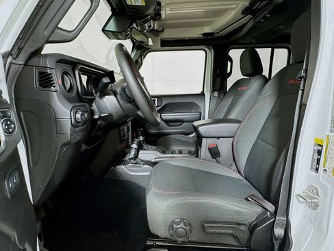 Used 2024 Jeep Wrangler Unlimited Rubicon image 17