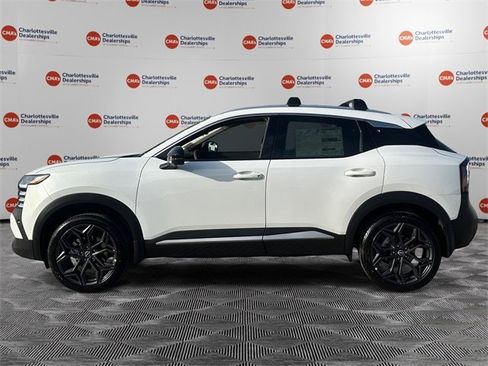 New 2026 Nissan Kicks SR image 2