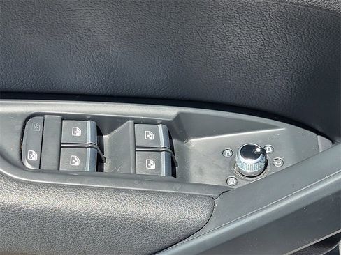 Used 2018 Audi Q5 2.0T Premium Plus w/ Premium Plus Package image 11