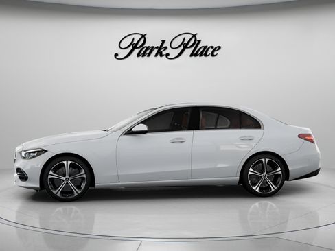 Used 2026 Mercedes-Benz C 300 Sedan image 4
