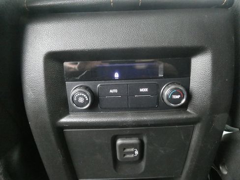Certified 2021 Chevrolet Traverse LT AWD/4WD image 21