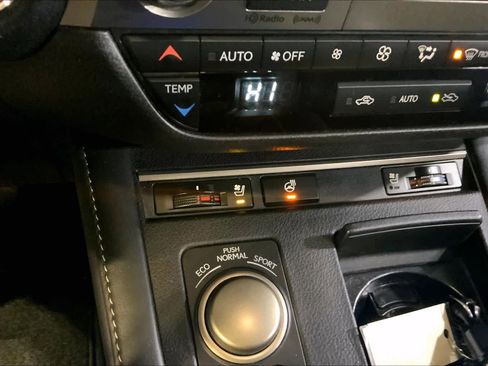 Used 2018 Lexus ES 350 image 35