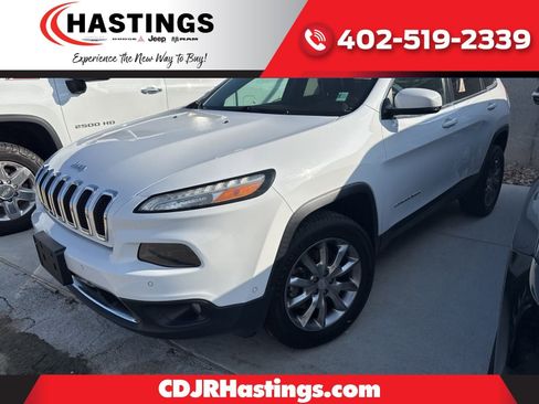Used 2017 Jeep Cherokee Limited w/ Technology Group AWD/4WD image 1