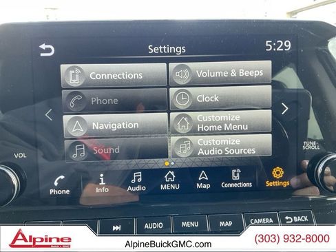 Used 2025 Nissan Pathfinder SL image 18