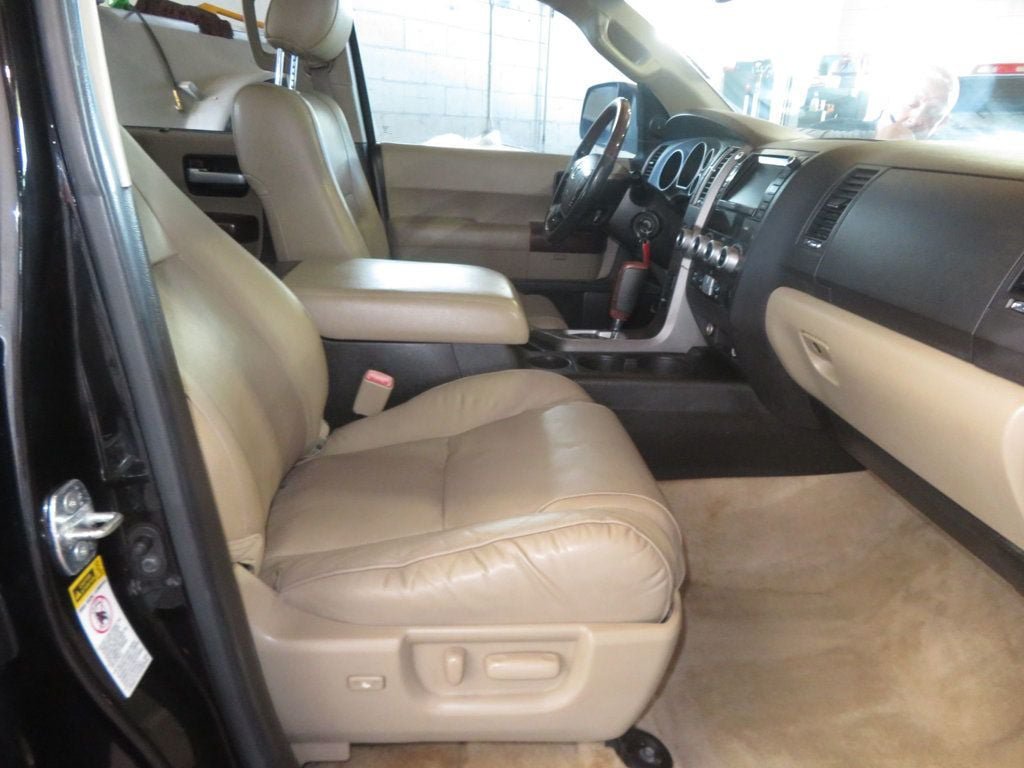 Used 2011 Toyota Sequoia Platinum AWD/4WD image 34