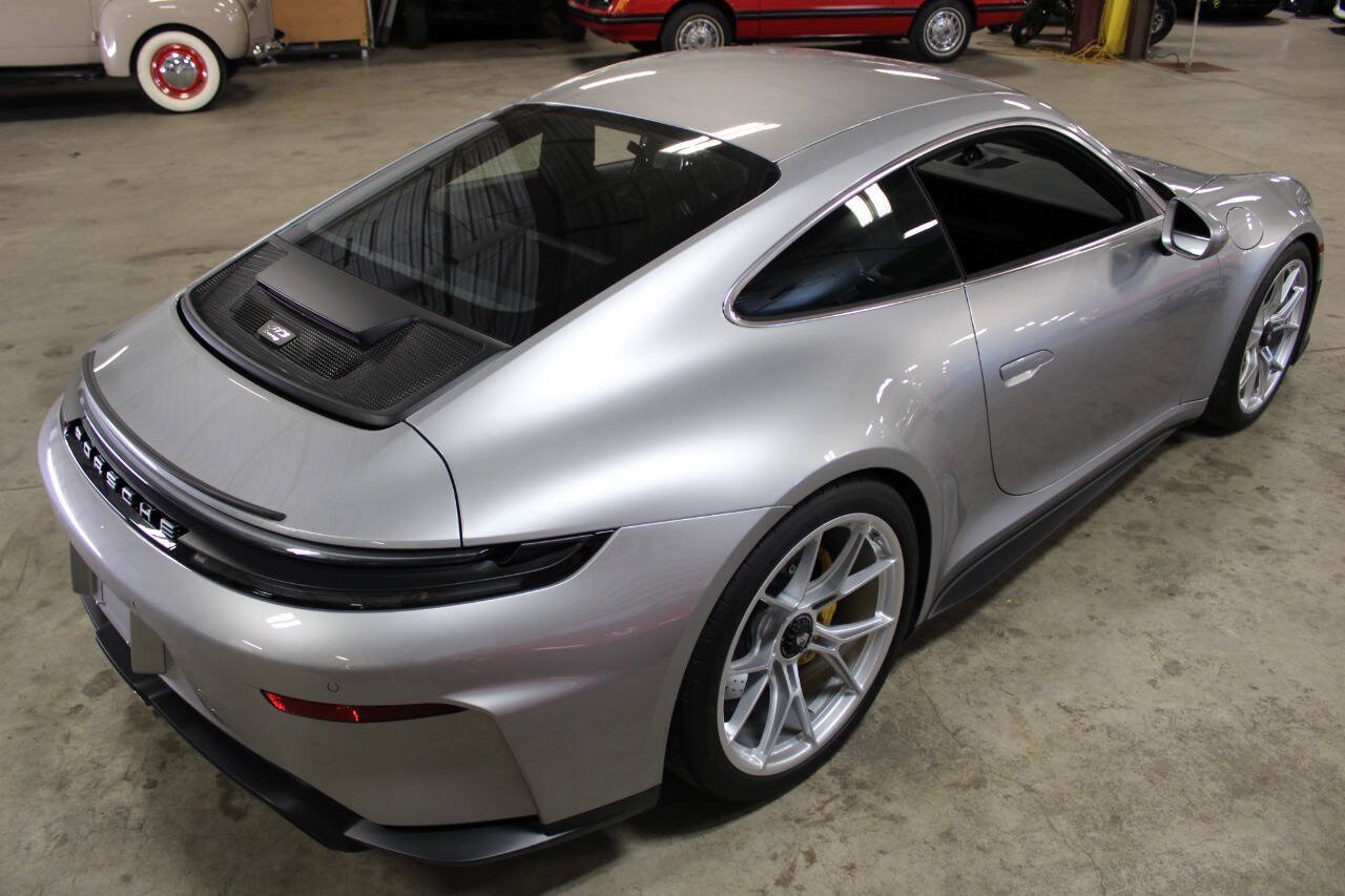 Used 2026 Porsche 911 GT3 RWD image 16