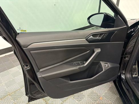 Used 2024 Volkswagen Jetta Sport FWD image 10