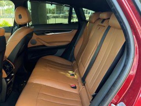 Used 2018 BMW X6 sDrive35i w/ M Sport Package RWD image 16