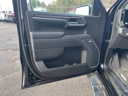 Used 2023 GMC Sierra 1500 SLT image 14