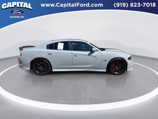 Used 2022 Dodge Charger Scat Pack w/ Dynamics Package RWD image 9