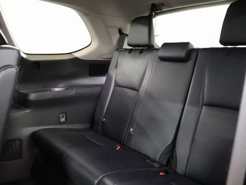 Used 2025 Toyota Grand Highlander AWD image 31