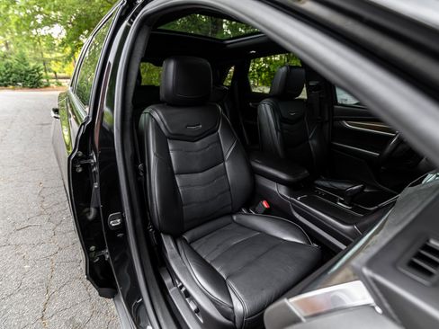 Used 2018 Cadillac XT5 Platinum AWD/4WD image 15