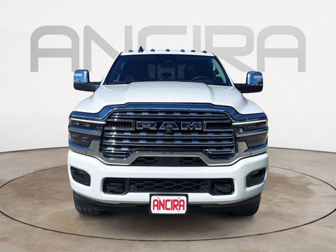 Used 2025 RAM 2500 Limited AWD/4WD image 5