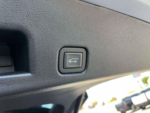 New 2026 Buick Enclave Preferred w/ LPO, Floor Liner Package image 20