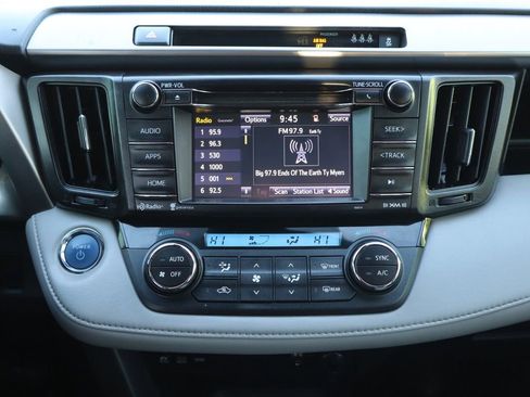 Used 2017 Toyota RAV4 XLE image 35