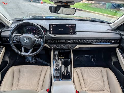 Used 2023 Honda Accord Touring image 30