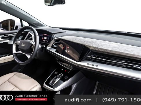 Used 2024 Audi Q4 e-tron Premium w/ Convenience Package image 17