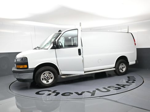 Used 2021 GMC Savana 2500 w/ Driver Convenience Package RWD image 19