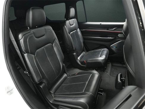 Used 2021 Jeep Grand Cherokee L Overland w/ Advanced Protech Group III image 20