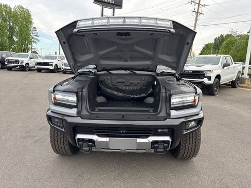 Used 2025 GMC Hummer EV 3X AWD/4WD image 38