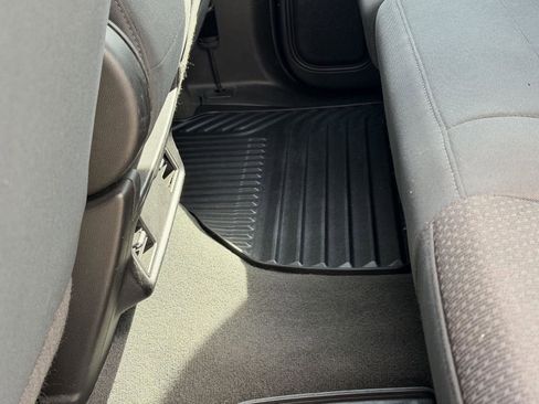 Used 2021 Chevrolet Silverado 1500 Custom image 39