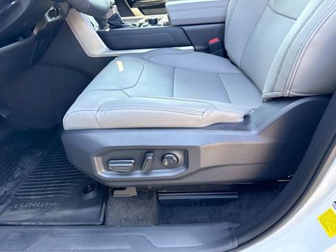 New 2026 Toyota Tundra Limited AWD/4WD image 18