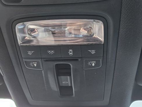 Used 2018 Audi Q3 2.0T Premium Plus w/ Premium Plus Package image 31