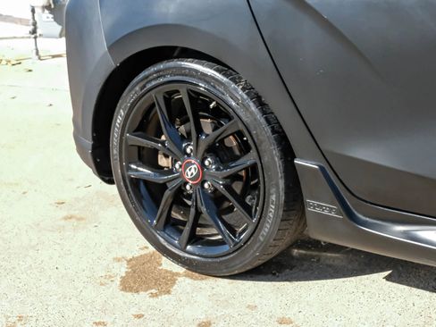 Used 2019 Hyundai Veloster Turbo R-Spec image 51