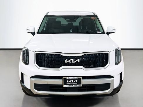 New 2025 Kia Telluride LX image 2