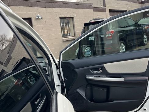 Used 2016 Subaru Crosstrek 2.0i Premium w/ Moonroof Package image 11