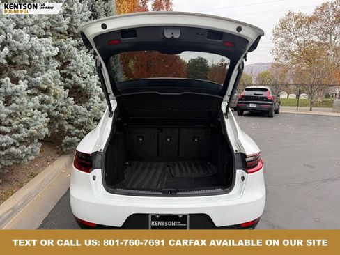 Used 2018 Porsche Macan image 36