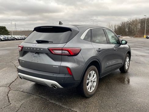 Used 2023 Ford Escape Active AWD/4WD image 3
