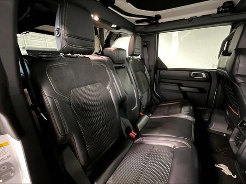 Used 2025 Ford Bronco Raptor AWD/4WD image 32