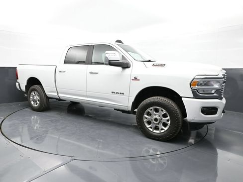 Used 2024 RAM 2500 Laramie AWD/4WD image 5
