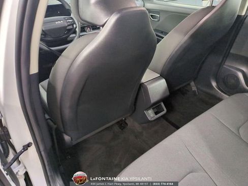 Certified 2025 Kia K4 LXS image 25