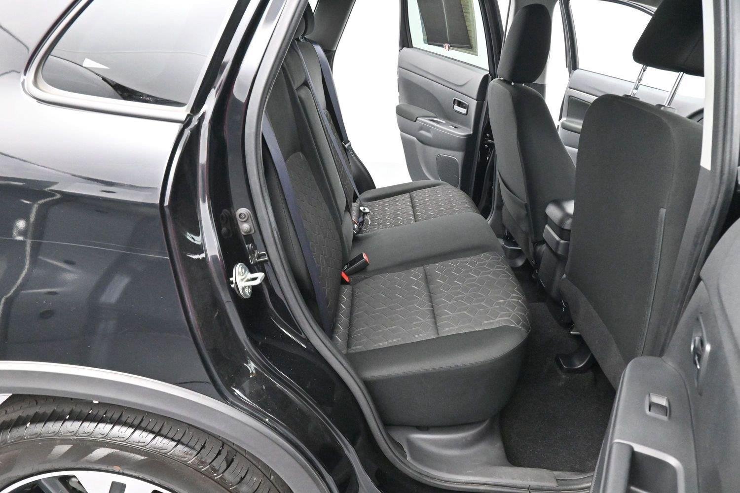 Used 2023 Mitsubishi Outlander Sport ES AWD/4WD image 25