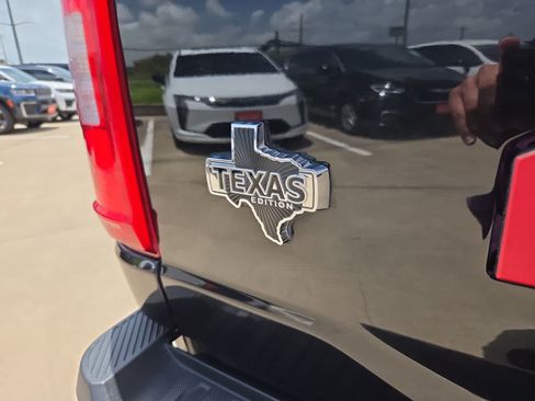 Used 2022 Ford F150 XLT w/ Equipment Group 302A High RWD image 15