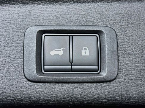 New 2026 Mitsubishi Outlander SE FWD image 18