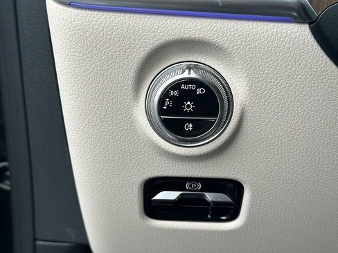 Certified 2025 Mercedes-Benz CLE 300 4MATIC Cabriolet image 31