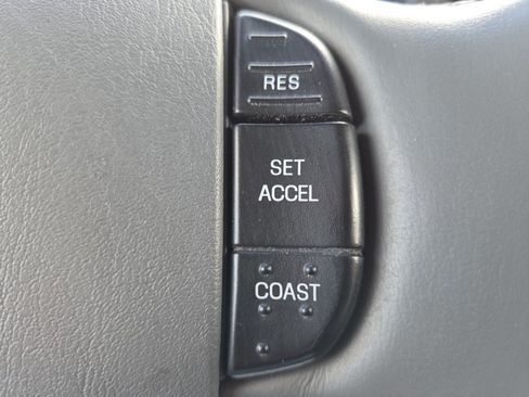 Used 2003 Ford F350 Lariat AWD/4WD image 10